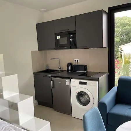 Familial Centre Ville, Parc Expo, Arena Apartment *